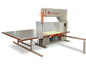 Small vertical cutting machine